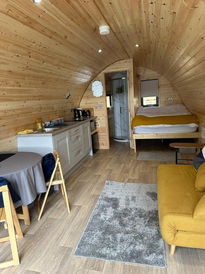 Lochside Lodge Pod Лейрг Екстериор снимка