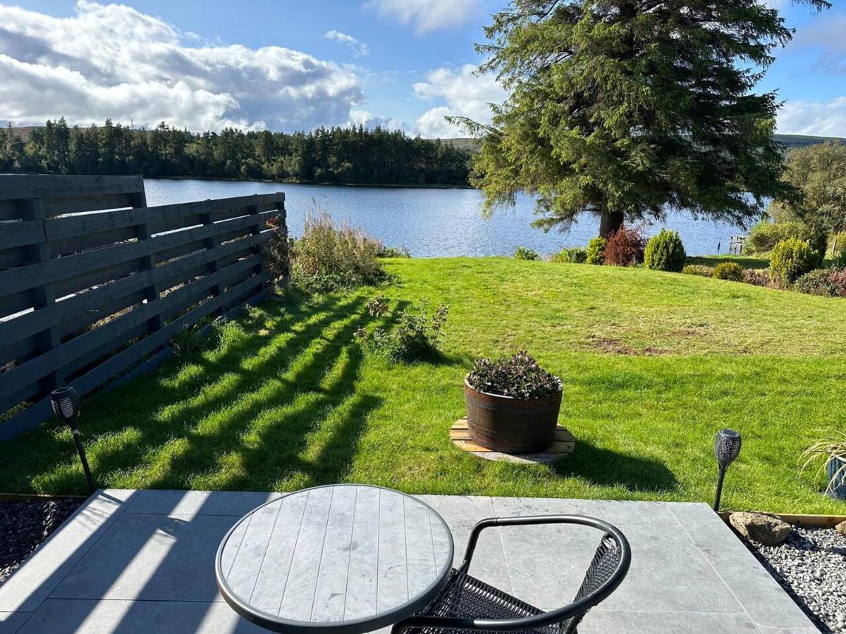 Lochside Lodge Pod Лейрг Екстериор снимка